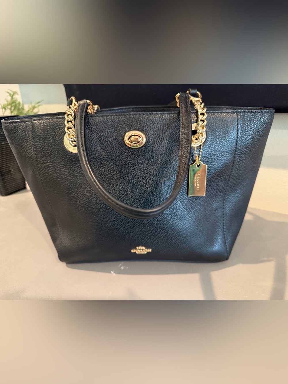 Coach Black pebbled Leather Shoulder bag with Gold Hardware